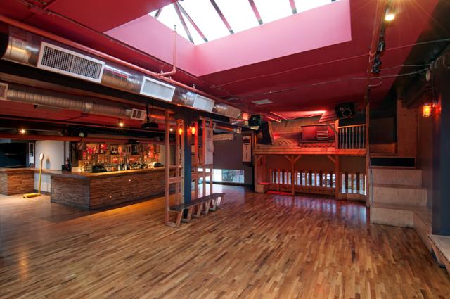 Loft room - day, view from stage.